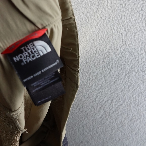 The North Face Mens L 36x30 Convertible Cargo Pants Hiking Outdoor Tan Camping - Picture 10 of 11